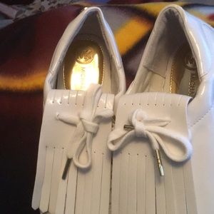 MK women’s shoes brand new never worn